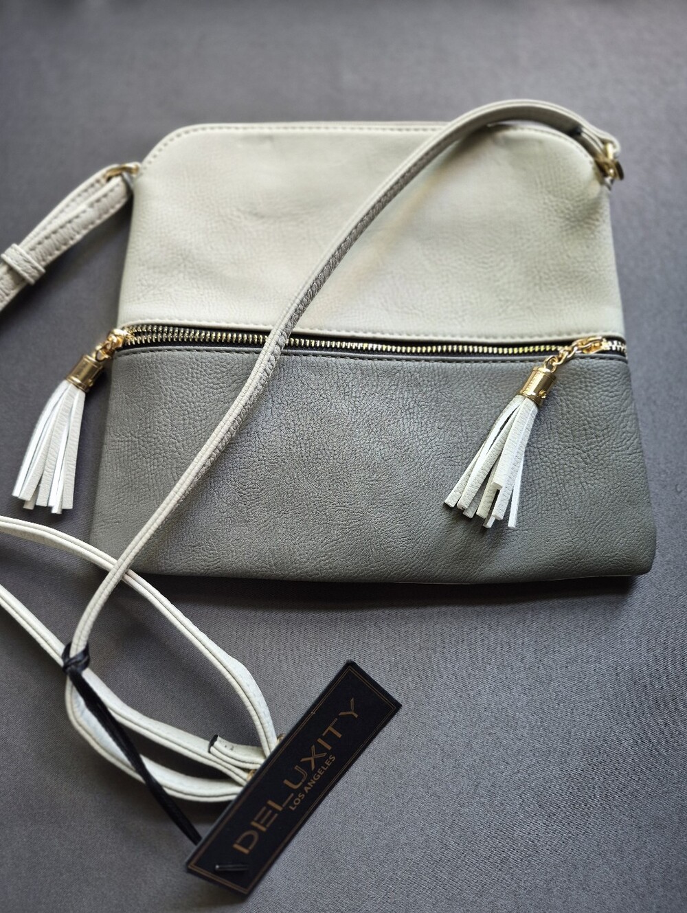 Deluxity Los Angeles NWT Lightweight Crossbody, Tassels Vegan Bag Cream/Gray